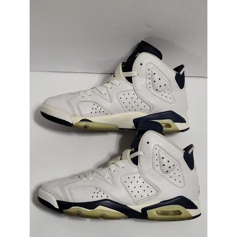 Nike  Air Jordan 6 (384665-141) White Basketball Shoes Size Youth 5.5Y